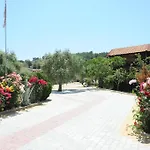 Mythos Apartament Potos