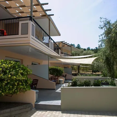 Mythos Apartament Potos