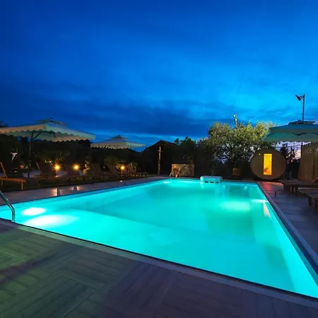 Mythos Apartament Potos