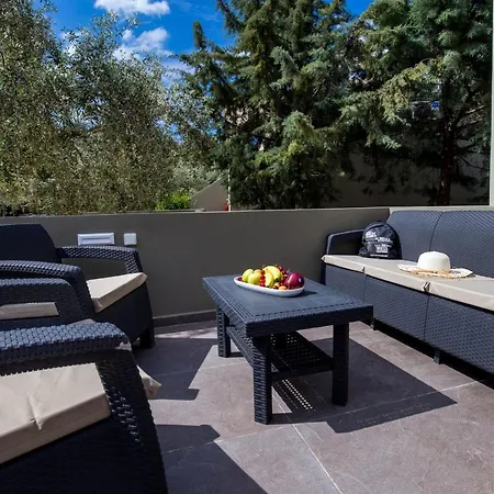 Apartament Mythos *