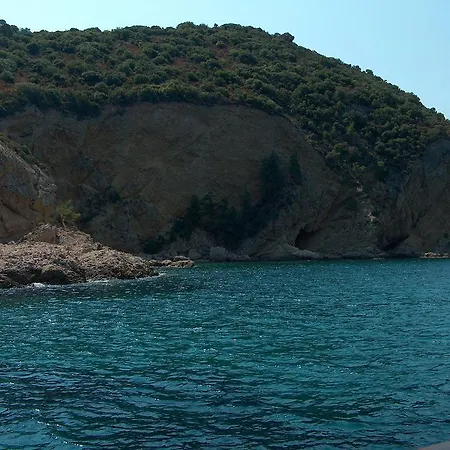 Apartament Mythos *
