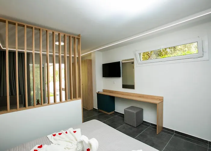 公寓 米索斯简易别墅公寓 波托什