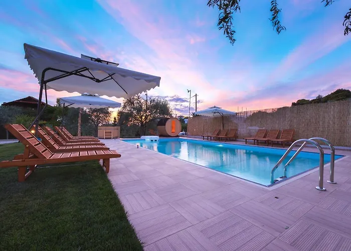 米索斯简易别墅公寓 * 波托什